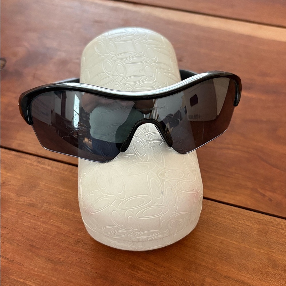 Oakley Enduring Edge Black Sports Sunglasses-FLAWED